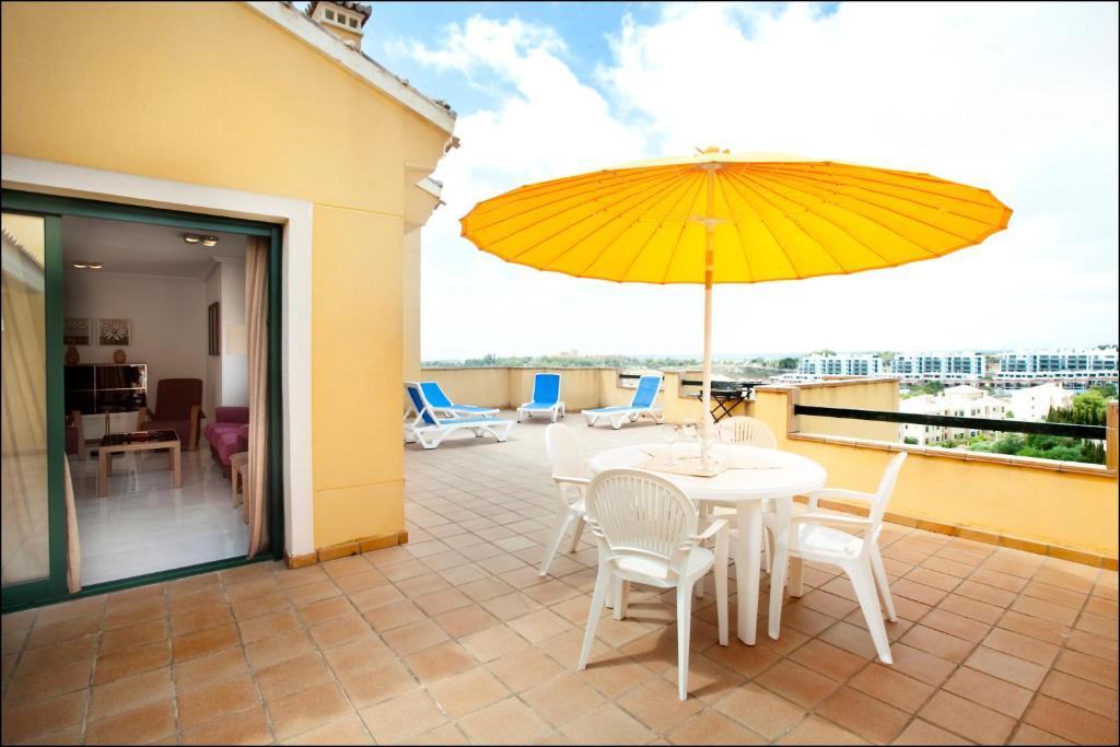 Apartamentos Lomas De 캄포아모르 객실 사진